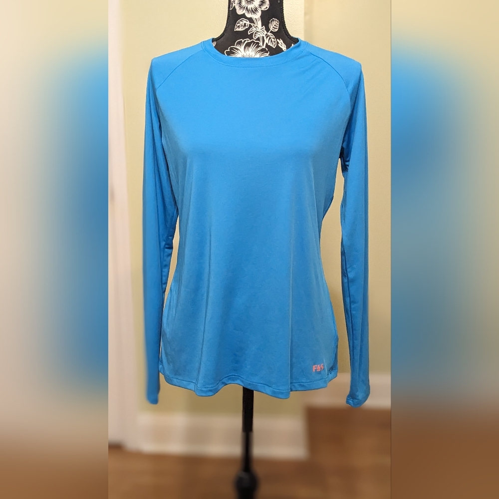 Field & Stream Outdoor Shirt Fishing. Hiking. Beach. Aqua Blue Long Sleeve